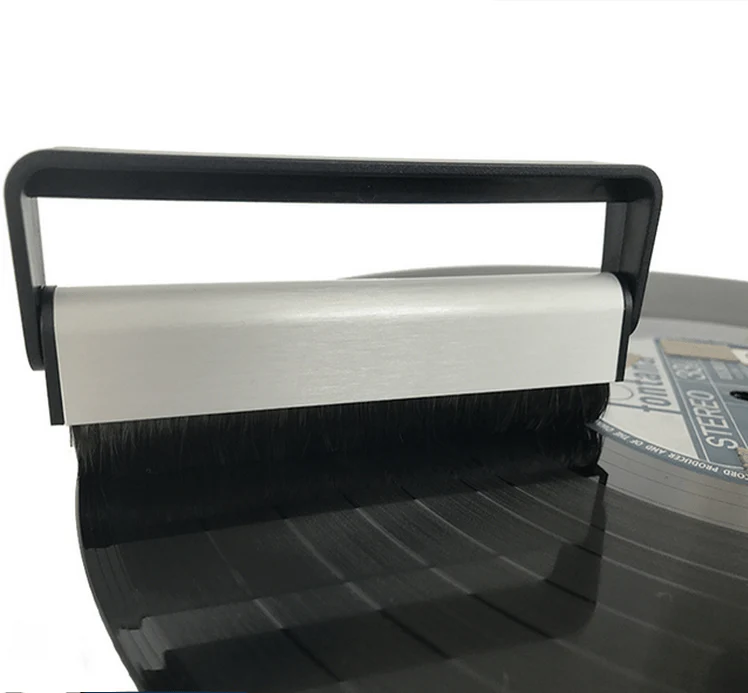 Anti-Static Carbon Fibre Vinyl Record Cleaning Brush - Image 2