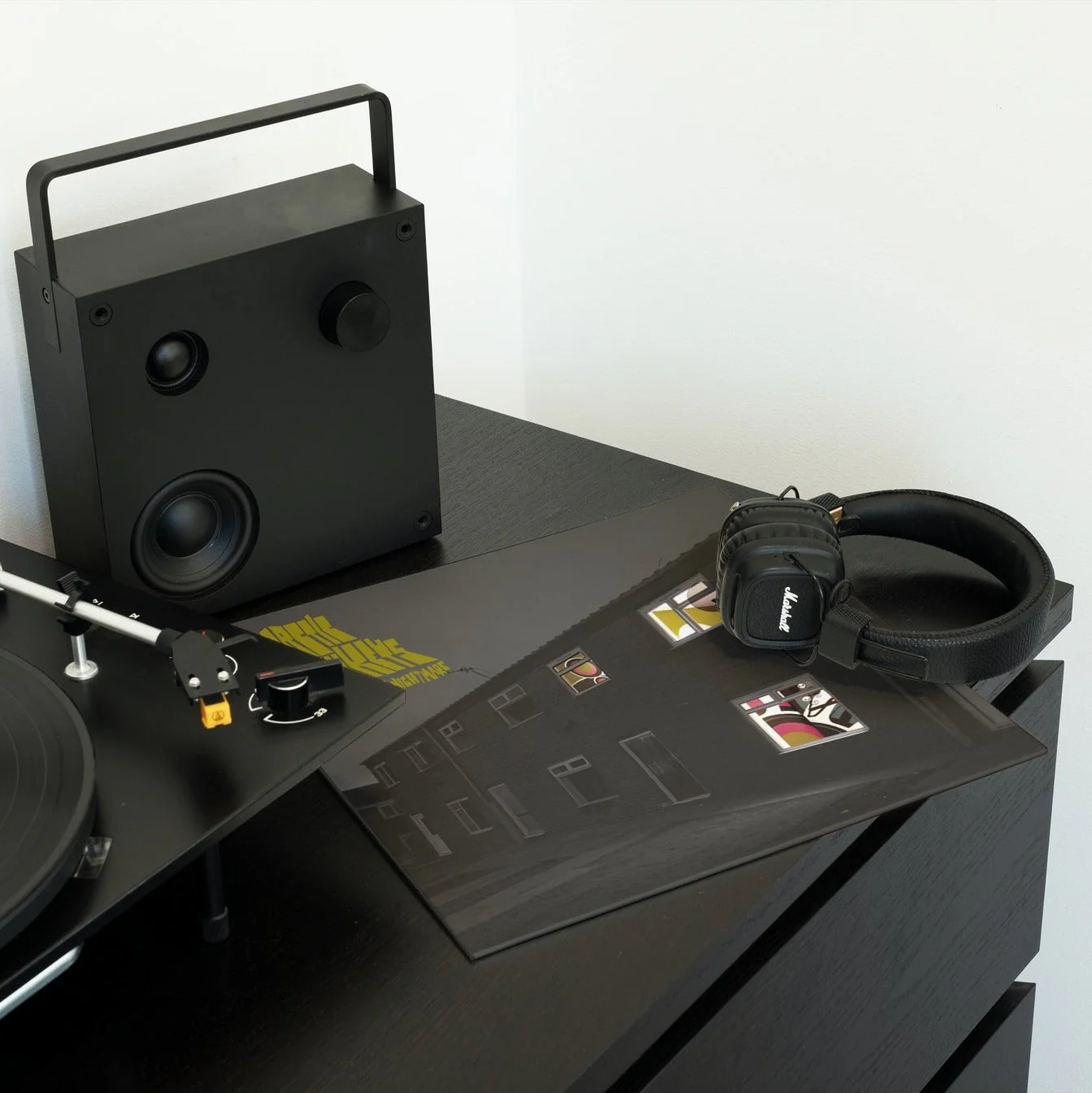 Arctic Monkeys - Favourite Worst Nightmare - Vinyl LP Record - Image 3