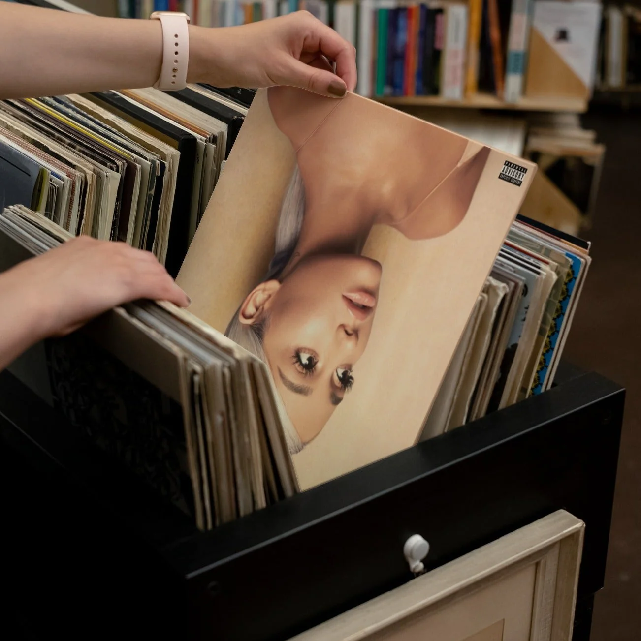 Ariana Grande - Sweetener - Vinyl LP Record - Image 4