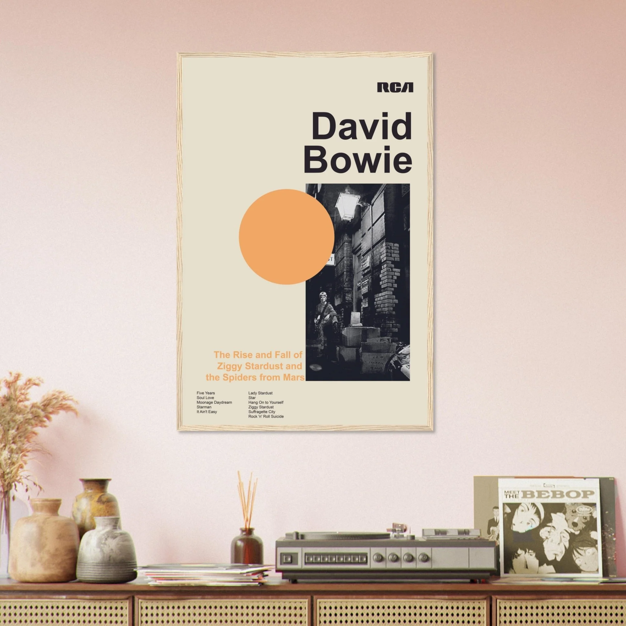 David Bowie - The Rise And Fall Of Ziggy Stardust And The Spiders From Mars - Framed Poster - Image 27