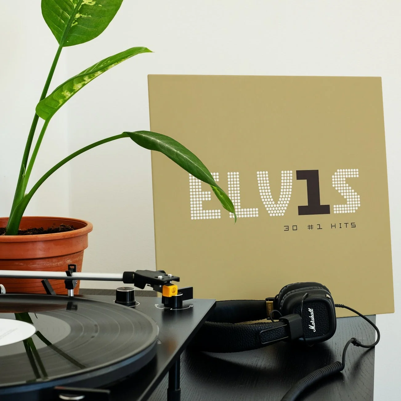 Elvis Presley - ELV1S 30 #1 Hits - Vinyl LP Record - Image 3
