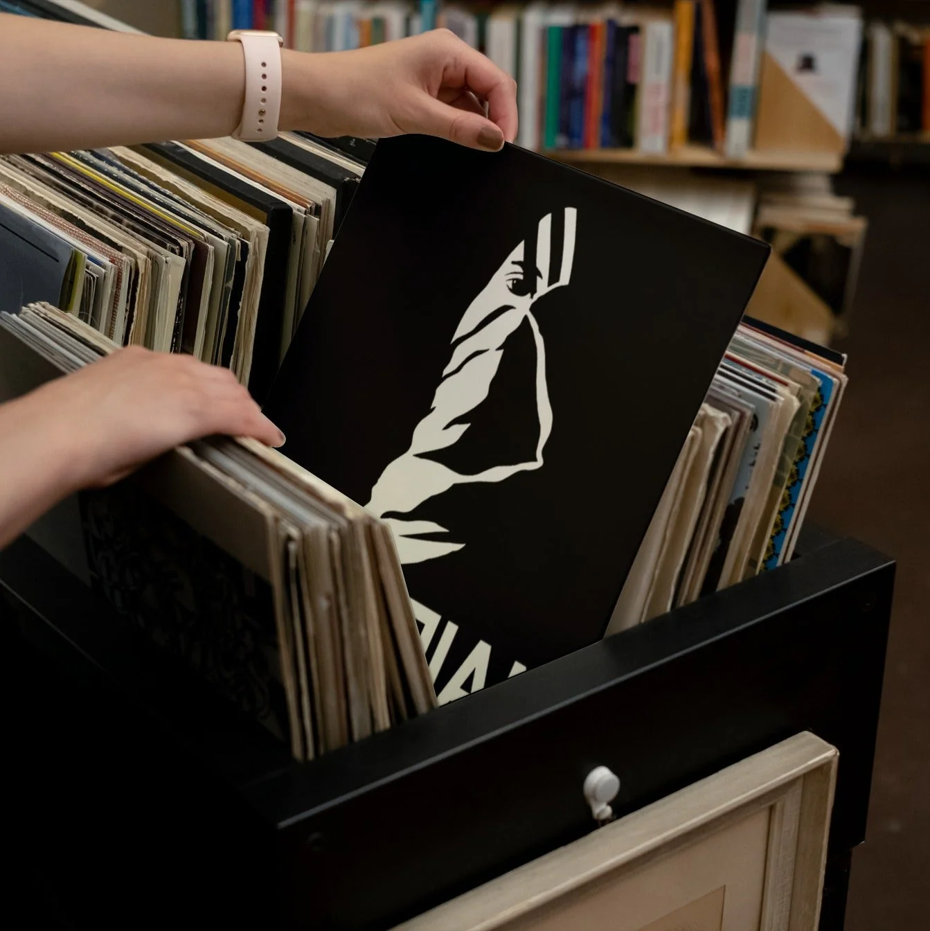Kasabian - Kasabian - Vinyl LP Record - Image 4