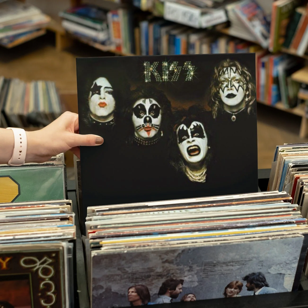 Kiss - Kiss - Vinyl LP Record - Image 2