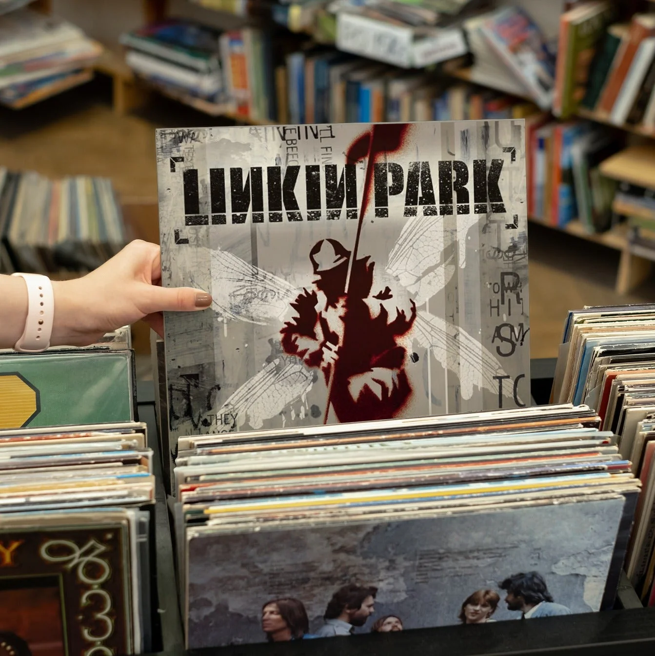 Linkin Park - Hybrid Theory - Vinyl LP Record - Image 2