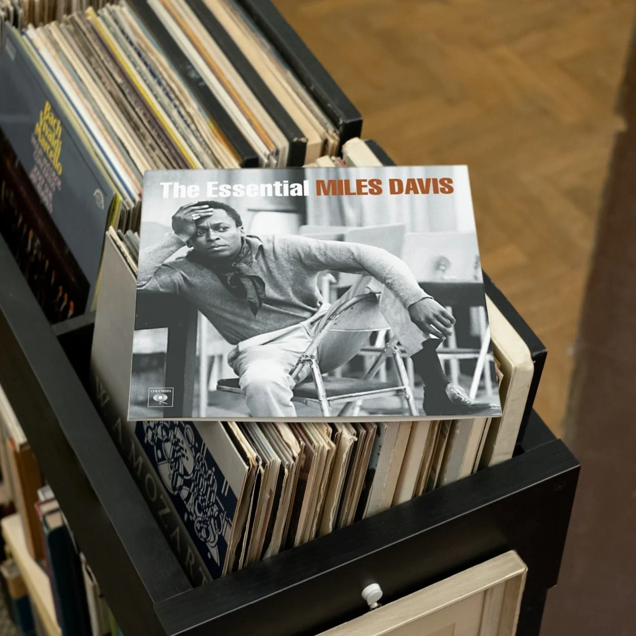 Miles Davis - The Essential Miles Davis - Vinyl LP Record - Image 4