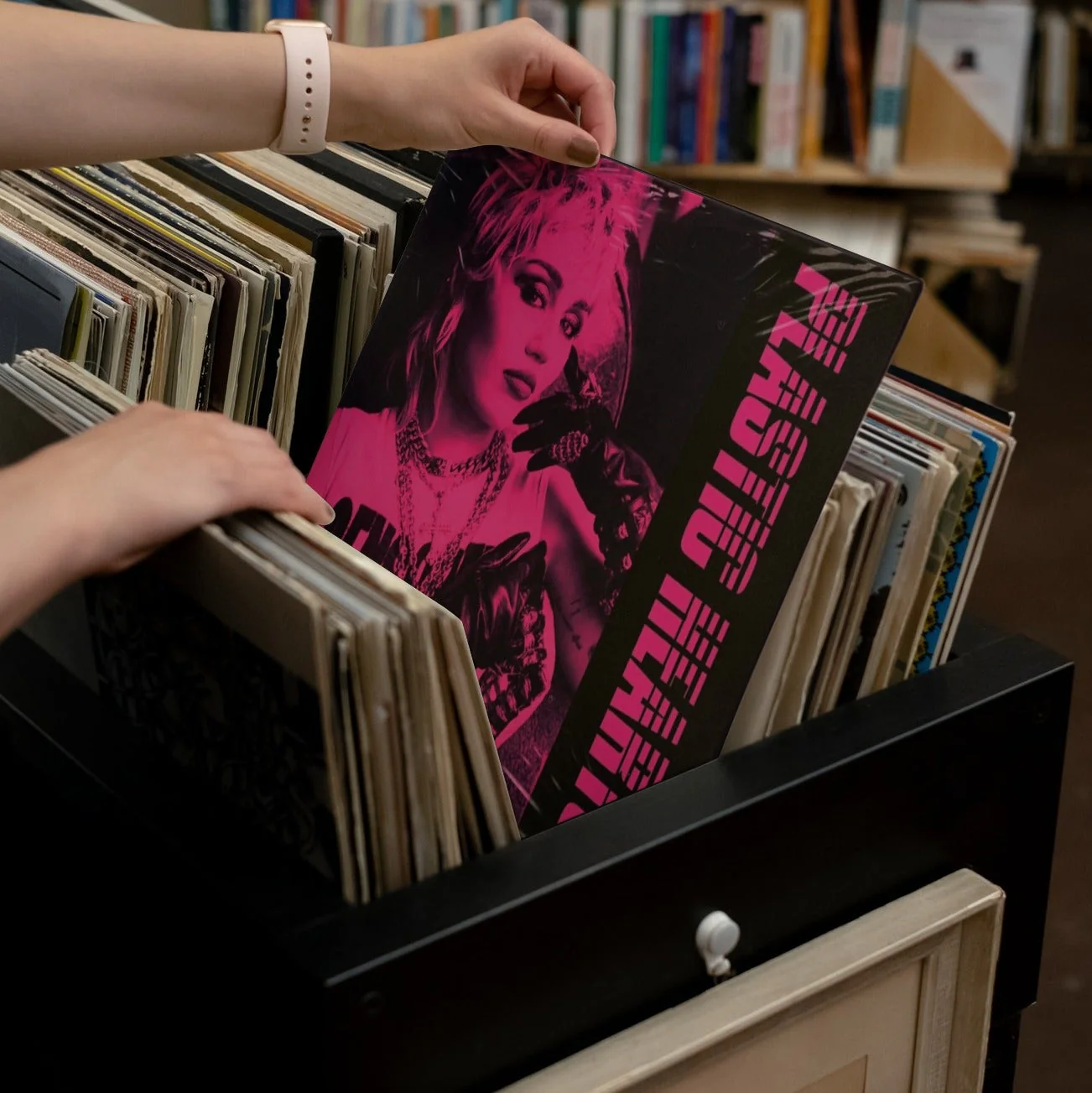 Miley Cyrus - Plastic Hearts - Vinyl LP Record - Image 2