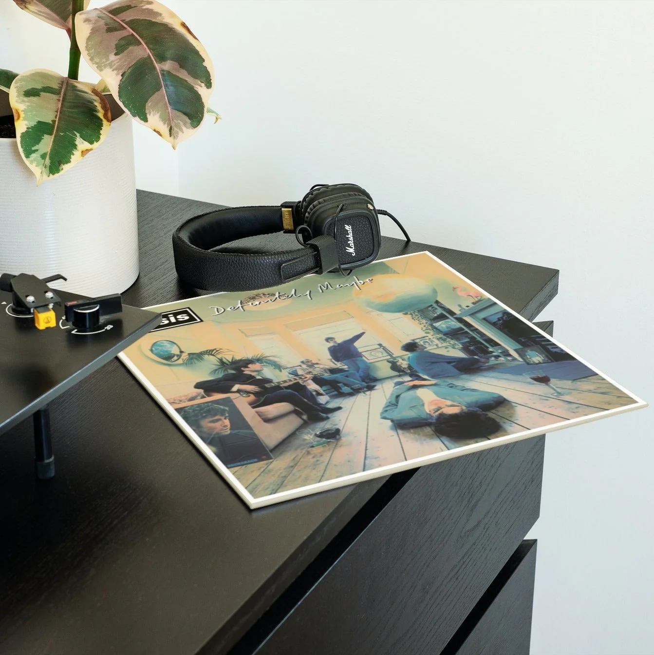 Oasis - Definitely Maybe - Vinyl LP Record - Image 3