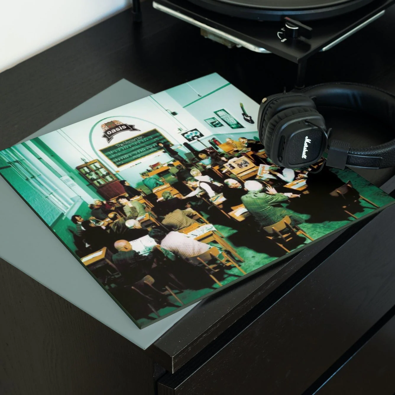 Oasis - The Masterplan - 25th Anniversary Silver Vinyl LP Record - Image 5