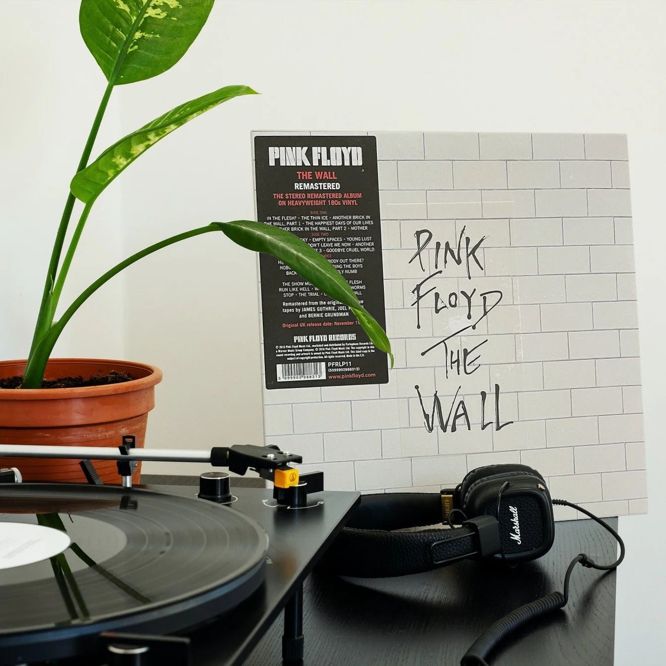 Pink Floyd - The Wall - Vinyl LP Record - Image 4