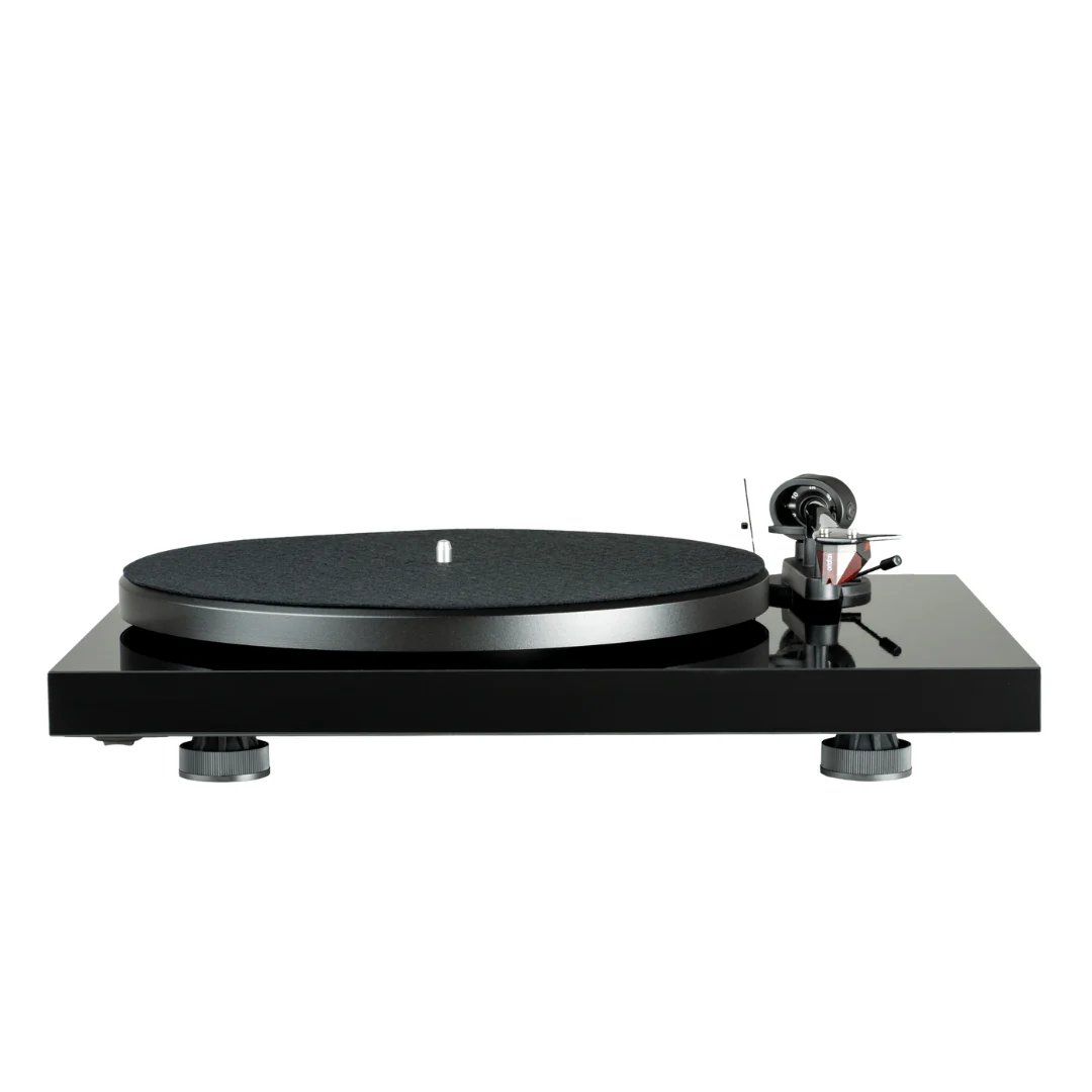 Pro-Ject Debut Carbon Classic Turntable with Ortofon 2M Red Cartridge - Image 2
