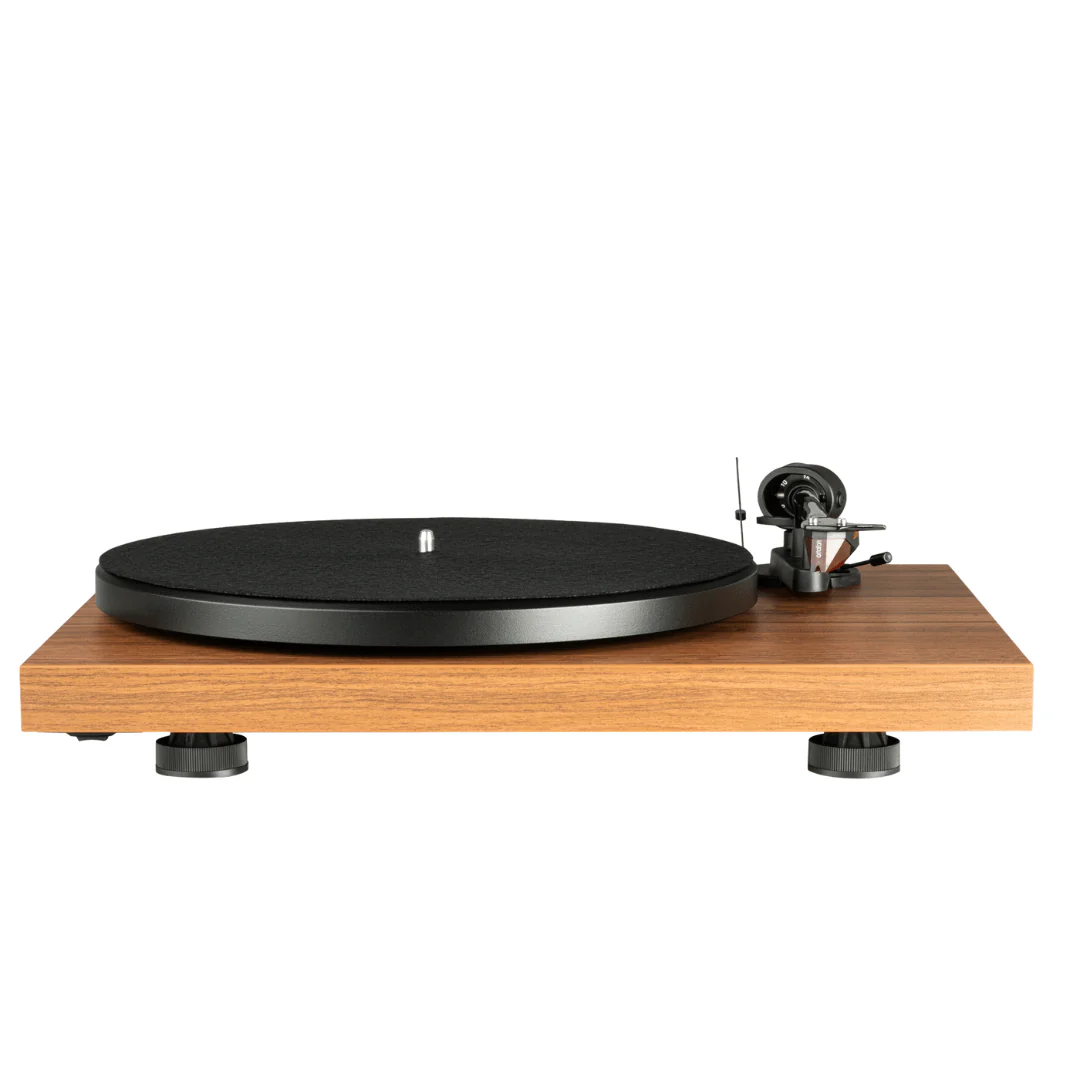 Pro-Ject Debut Carbon Classic Turntable with Ortofon 2M Red Cartridge - Image 5