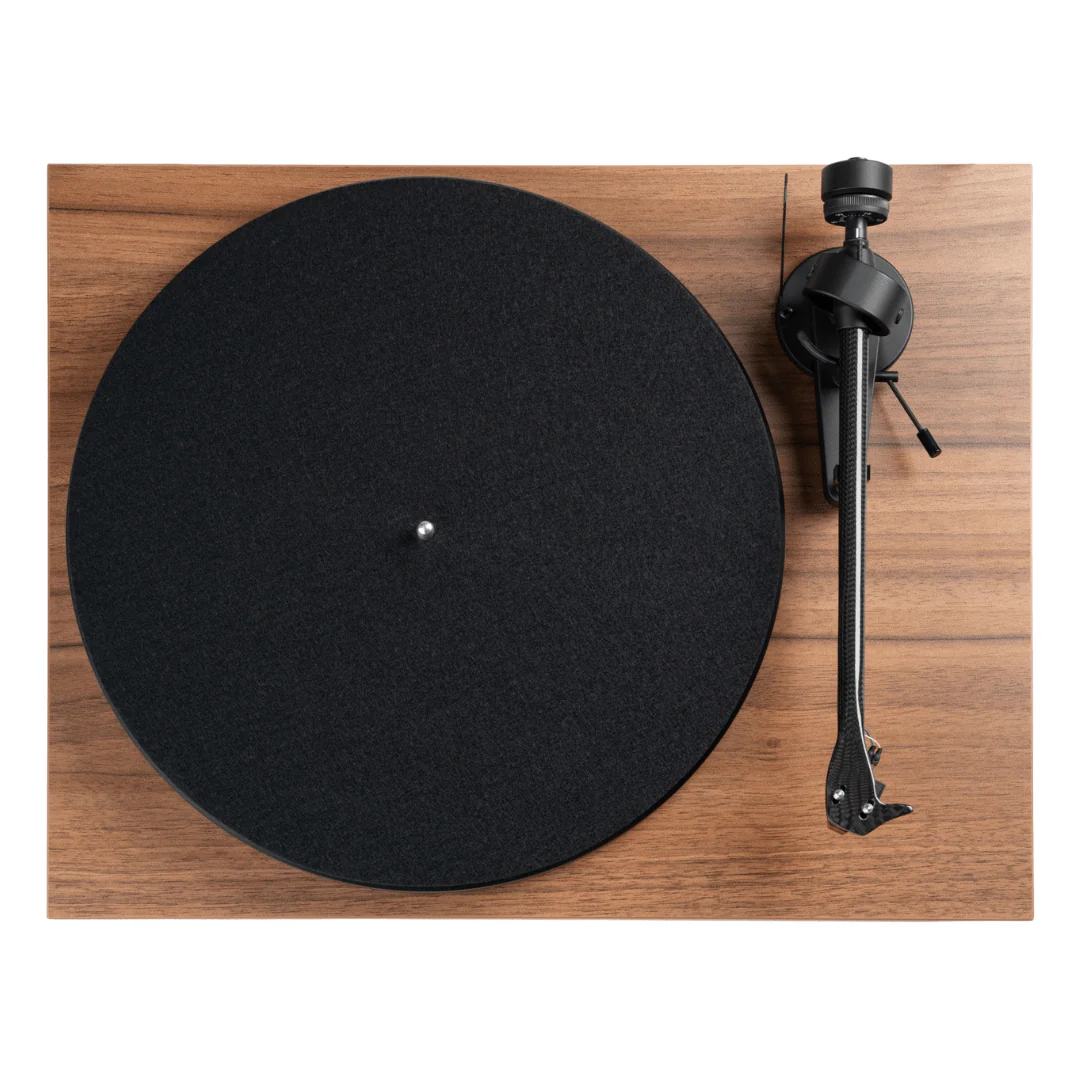 Pro-Ject Debut Carbon Classic Turntable with Ortofon 2M Red Cartridge - Image 6