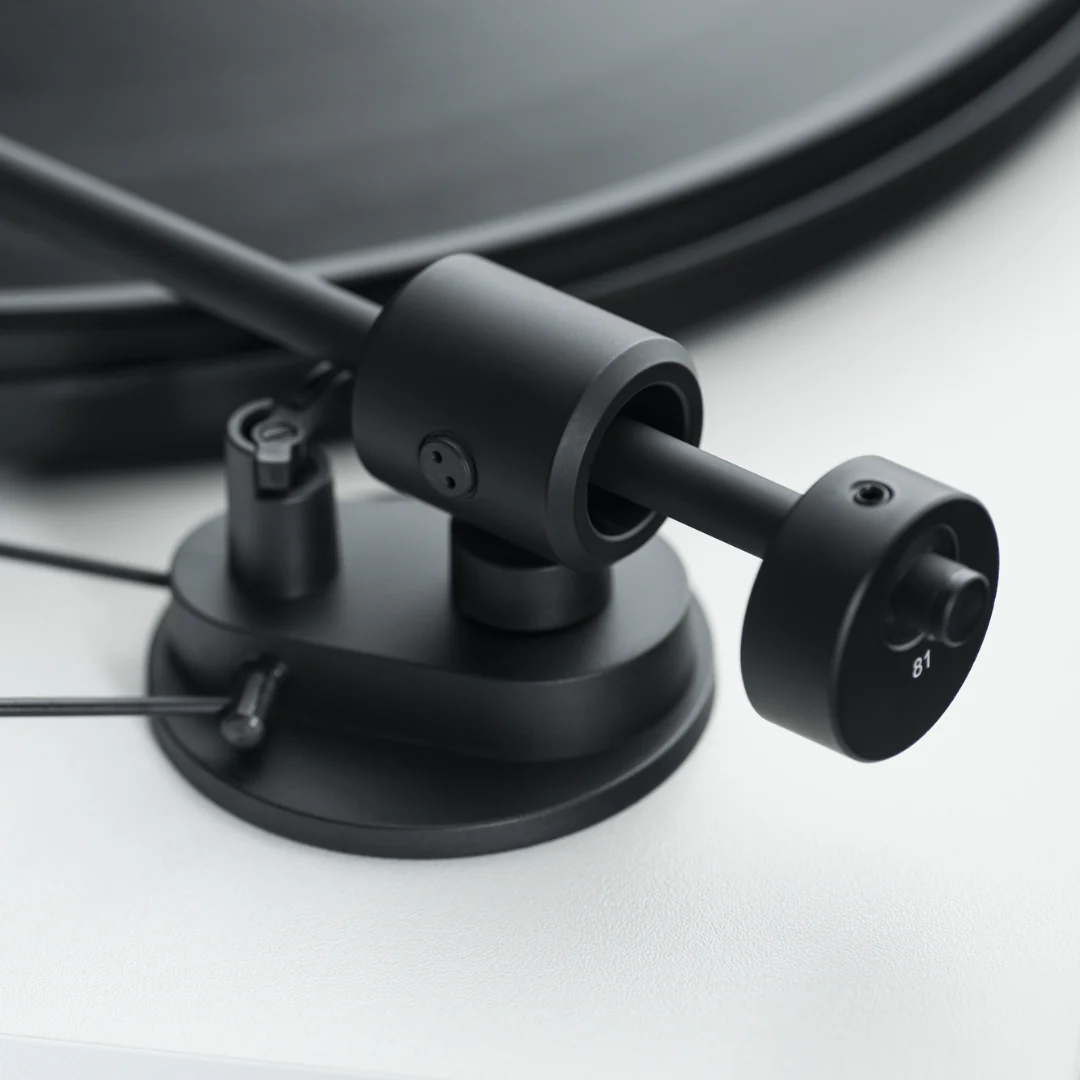 Pro-Ject Primary E Turntable with OM Cartridge - Image 5