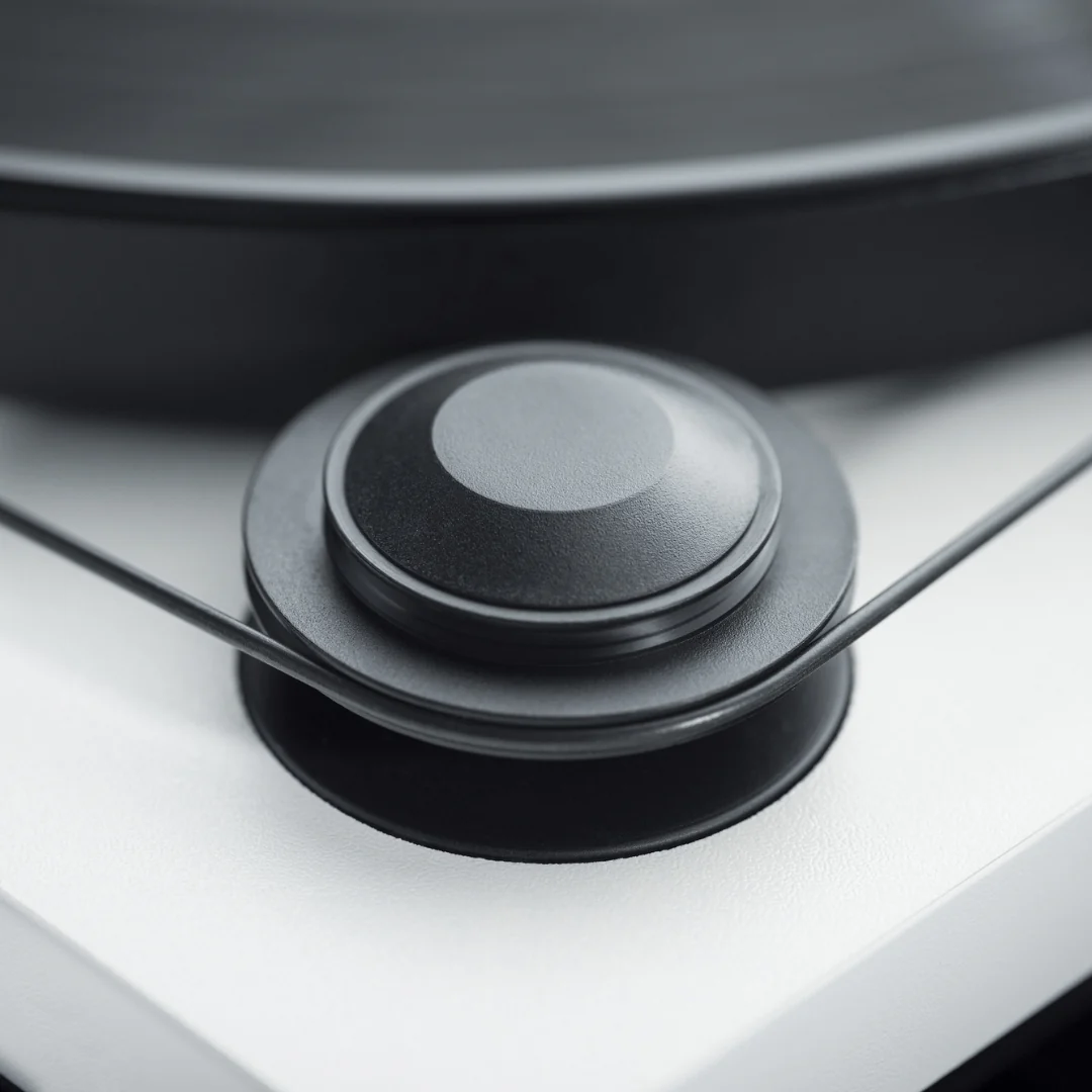 Pro-Ject Primary E Turntable with OM Cartridge - Image 7
