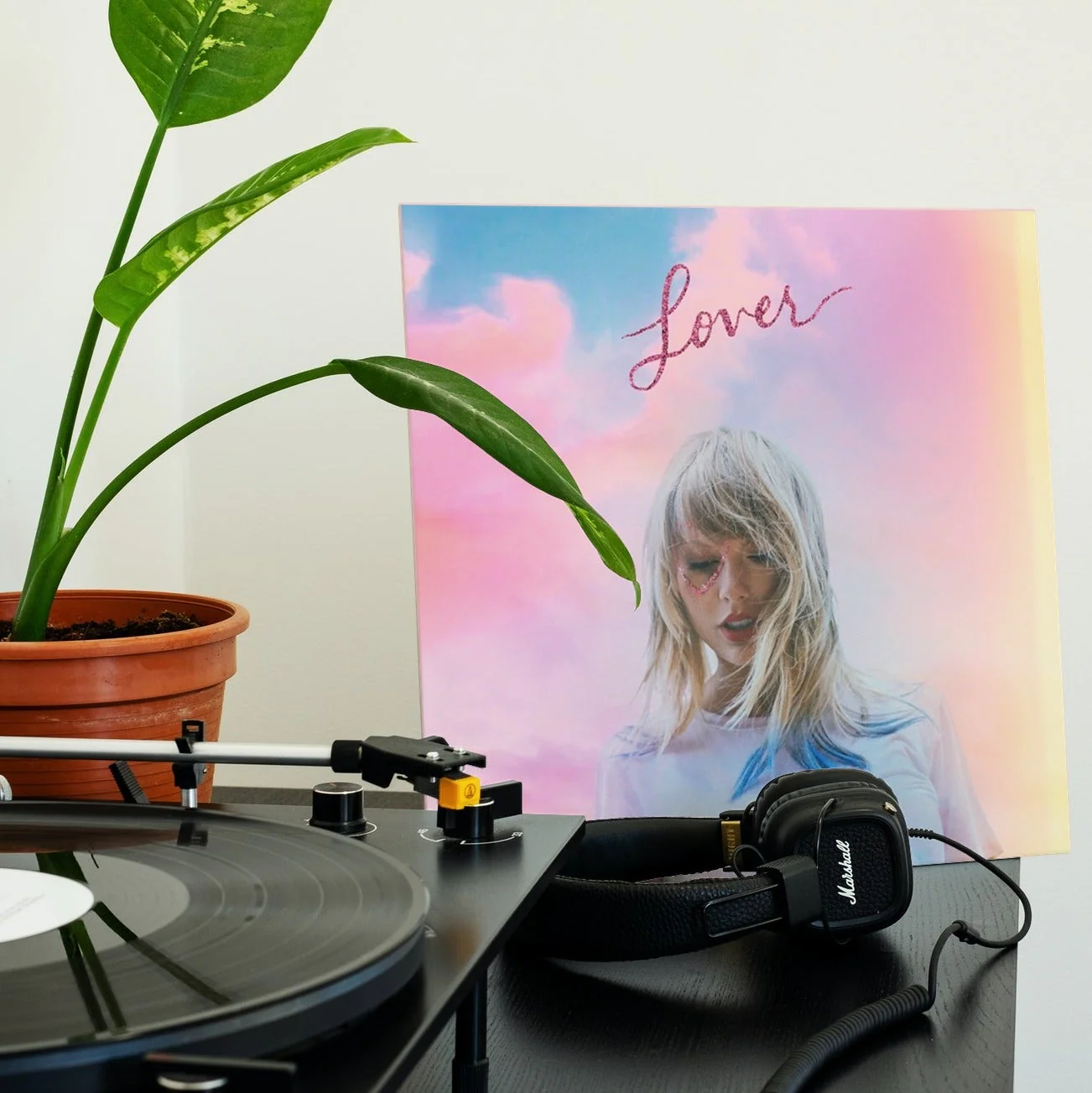 Taylor Swift - Lover - Limited Edition Baby Pink & Blue Vinyl LP Record - Image 4