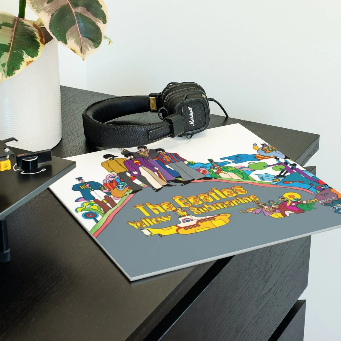 The Beatles - Yellow Submarine - Vinyl LP Record - Image 3