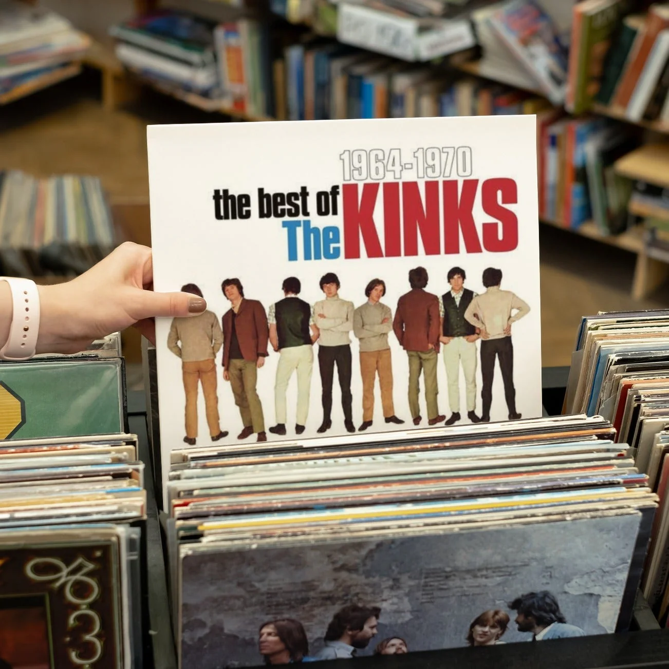 The Kinks - The Best Of The Kinks 1964-1970 - Vinyl LP Record - Image 2