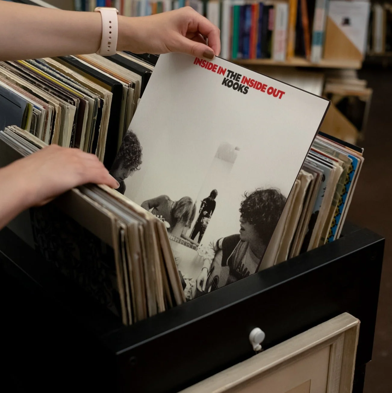 The Kooks - Inside In / Inside Out - Vinyl LP Record - Image 2