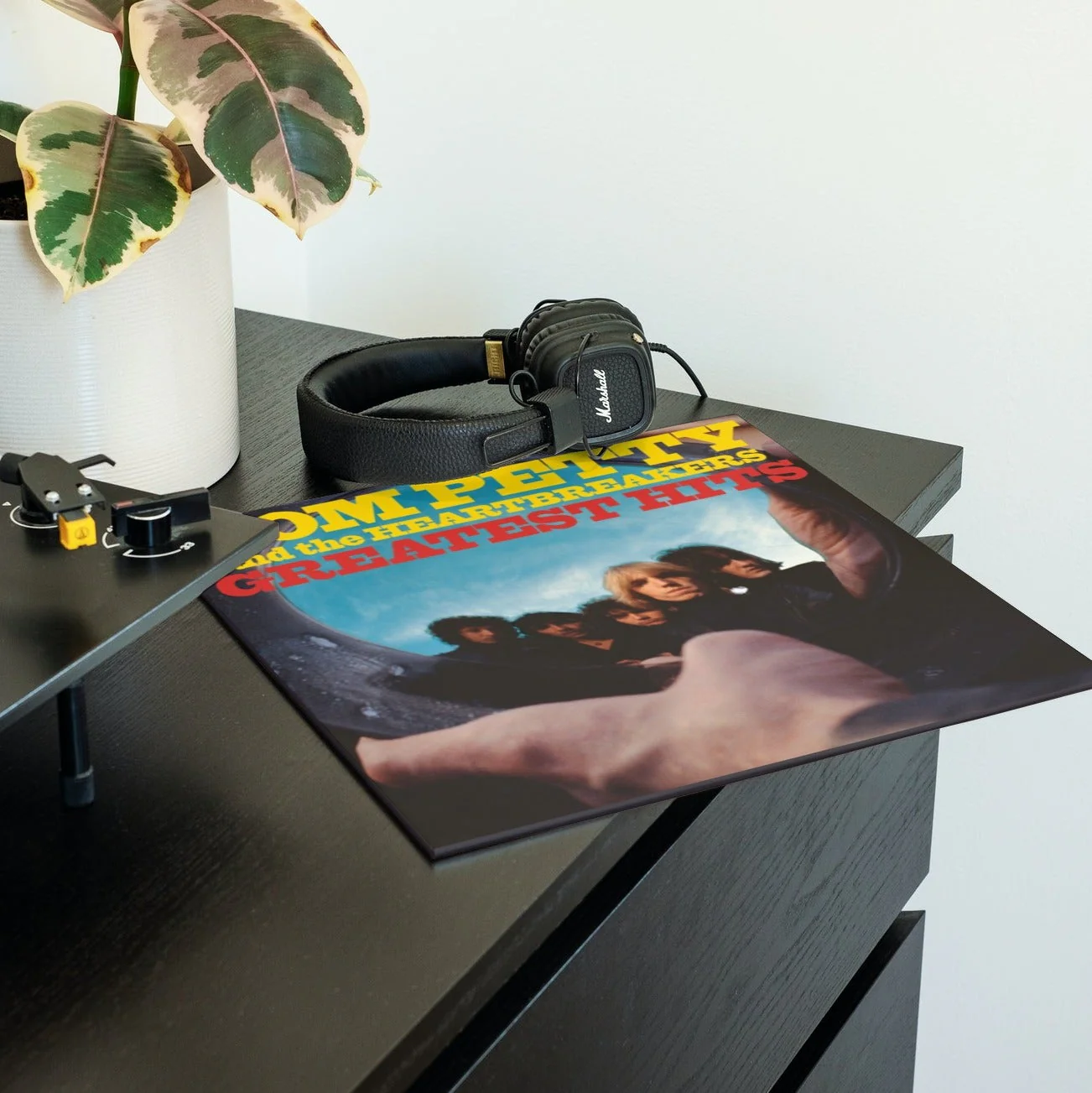 Tom Petty & The Heartbreakers - Greatest Hits - Vinyl LP Record - Image 3