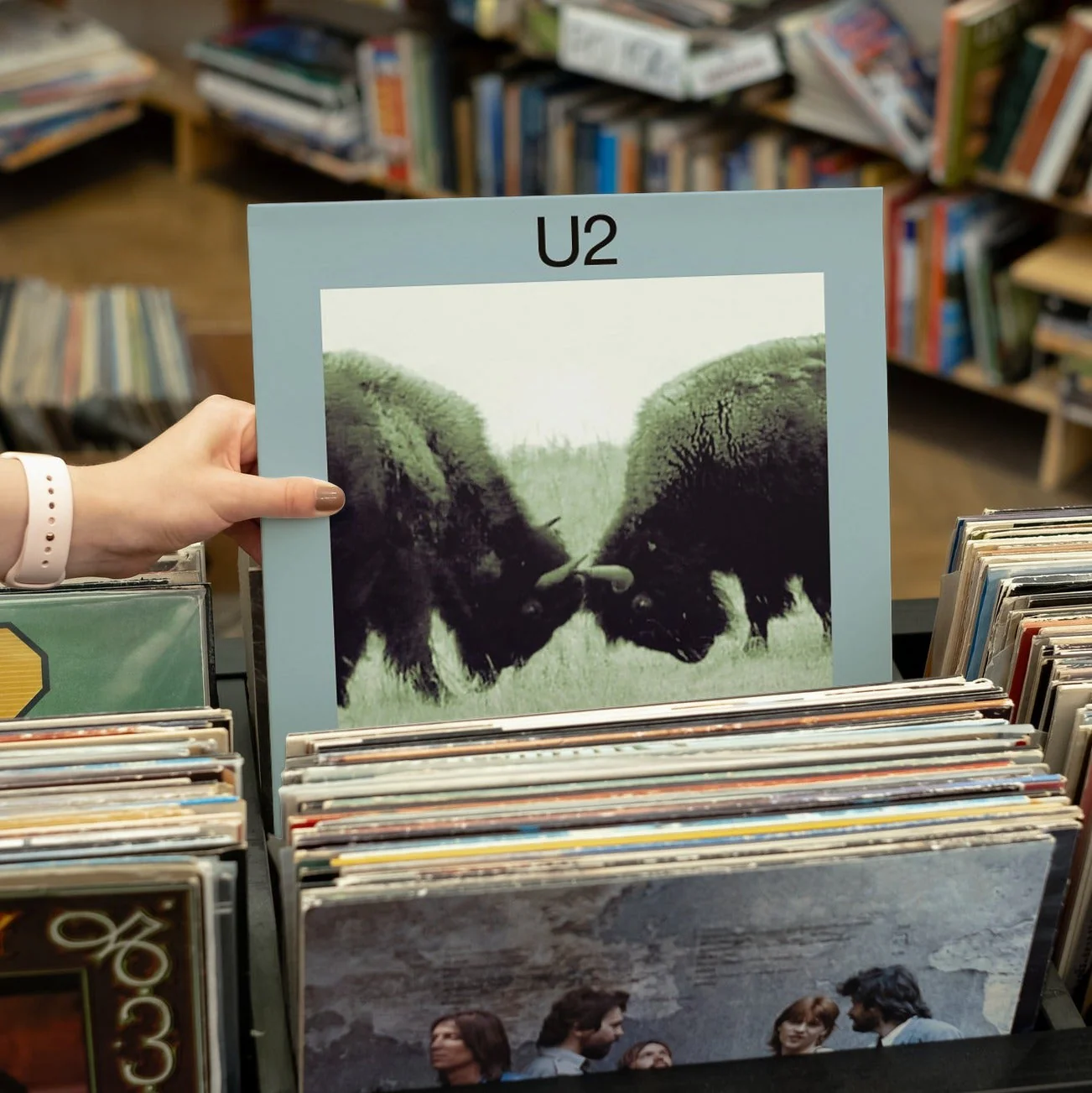 U2 - The Best Of 1990-2000 - Vinyl LP Record - Image 4