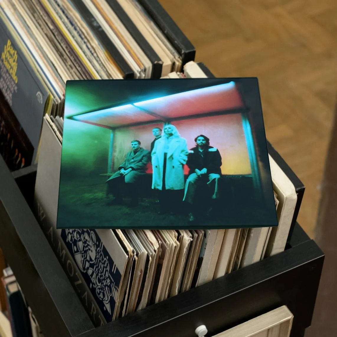 Wolf Alice - Blue Weekend - Vinyl LP Record - Image 4